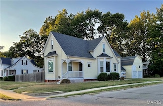 3 W Patterson St, Mascoutah, IL 62258