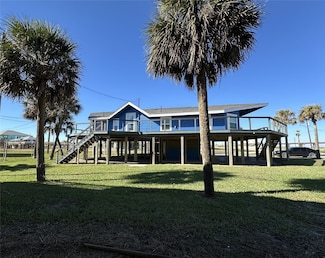 13135 Gulf Beach Dr, Freeport, TX 77541