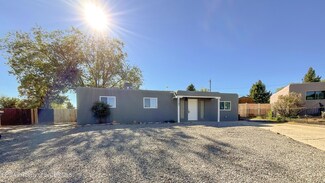 3709 Highland View Dr, Farmington, NM 87402