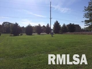 11 Blackhawk Blvd, Toulon, IL 61483