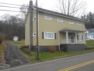 1134 Station Rd, Twin Rocks, PA 15960