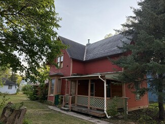 216 3rd St NW, New Richland, MN 56072