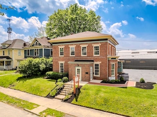 607 E Charles St, Muncie, IN 47305