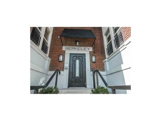 200 E 43rd St Unit 303, Kansas City, MO 64111
