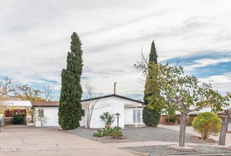 208 Carnival Dr, El Paso, TX 79912
