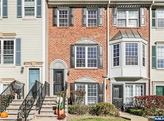 689 Plum Terrace Unit 31E, Mahwah, NJ 07430