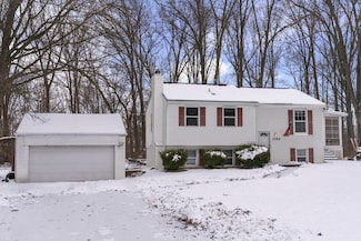 2589 Abington Rd, Columbus, OH 43231