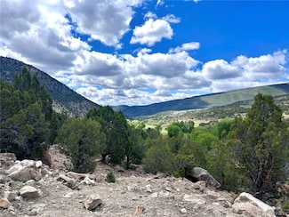 5621 Sweetwater Rd, Gypsum, CO 81637