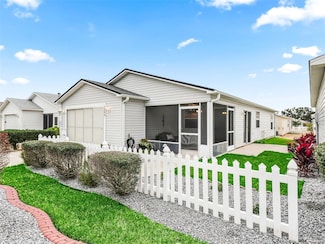 2806 Salamanca St, The Villages, FL 32162
