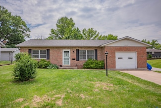 606 W Longview St, Moberly, MO 65270