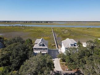 616 E Erie Ave, Folly Beach, SC 29439