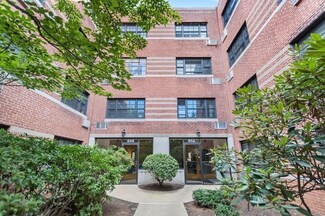 652 Washington St Unit 6, Brookline, MA 02446