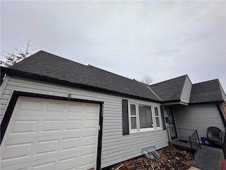3820 E 71st St, Kansas City, MO 64132