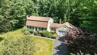 11 Laurel Dr, Scituate, MA 02066