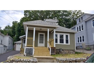38 Forest St, Lawrence, MA 01841