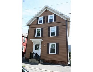 39 Turner St, Salem, MA 01970