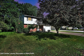 2144 Meadowlawn Dr, Holt, MI 48842