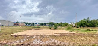 115 E 41st St, San Angelo, TX 76903