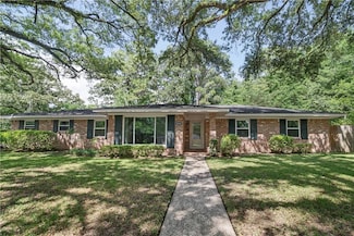 1008 Chalet Dr W, Mobile, AL 36608