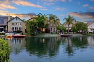 10615 E Landmark Way, Clovis, CA 93619