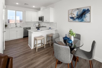 6441 Ventris Walk, Sacramento, CA 95823