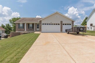 519 Santschi Dr, Herculaneum, MO 63048