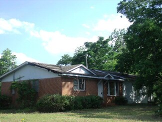 1250 E Chicken Rd, Chester, GA 31012