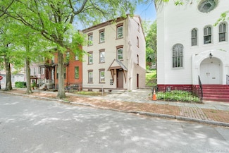 37 S Bridge St, Poughkeepsie, NY 12601