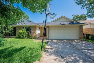 2217 Pennington Dr, Arlington, TX 76014