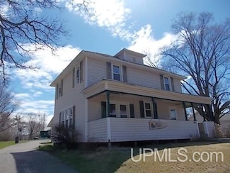 317 Central Ave, Florence, WI 54121
