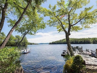 8 Summerside Dr, Meredith, NH 03253