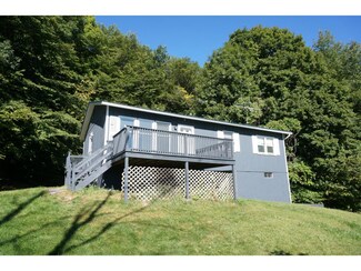 86 Collins Mountain Rd, Richmond, VT 05477