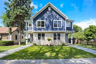 717 N Brainard St, Naperville, IL 60563
