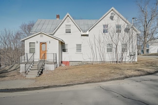 73 S Alpine St, Oakland, ME 04963