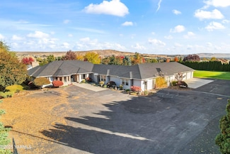 613 Friedline Rd, Yakima, WA 98908