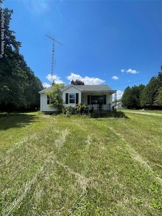 14452 Spruce Rd, Spruce, MI 48762