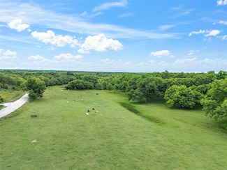 1185 County Road 1590, Alvord, TX 76225