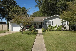 760 Hollywood Dr, Northfield, NJ 08225