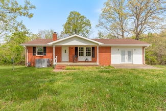 1165 Green Shanty Rd, Tennessee Ridge, TN 37178