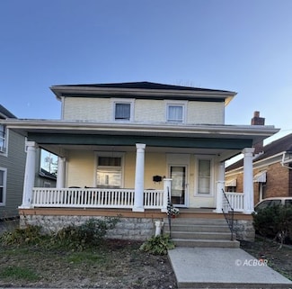 57 W Franklin St, Nelsonville, OH 45764