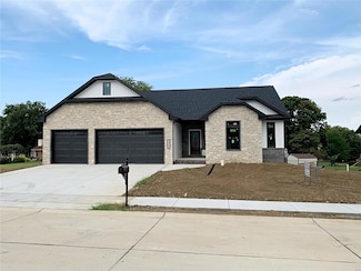 4511 Bruin Ln, Glen Carbon, IL 62034