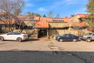 122 Redrock Dr Unit 101, Burlington, VT 05401