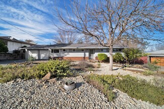 2326 Gold St, Redding, CA 96001