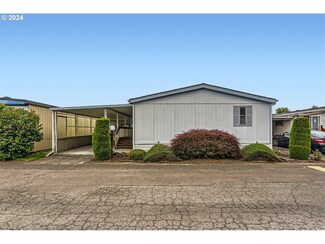 612 N Cascade Dr Unit 22, Woodburn, OR 97071