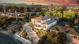 905 Berkeley St, Santa Monica, CA 90403