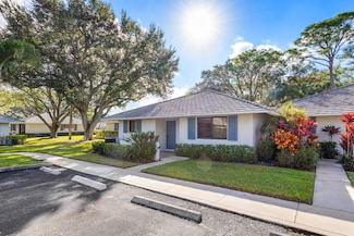 605 Club Dr, Palm Beach Gardens, FL 33418