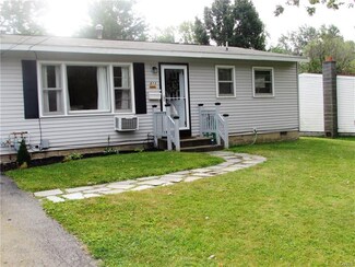 211 Esther St, Minoa, NY 13116