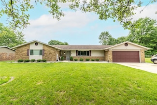 3653 Knollwood Dr, Beavercreek, OH 45432