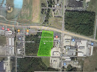 000 E Beebe Capps Expy, Searcy, AR 72143