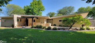 708 W 18th St, Carroll, IA 51401